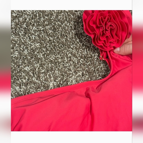 NWT Shade And Shore Redish Rose One Shoulder Flower Swimsuit - Picture 8 of 11
